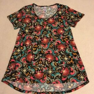 Lularoe Classic Tee